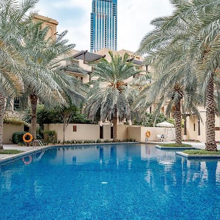 Higuests - Spacious Apt With Private Balcony In Old Town Dubai Buitenkant foto