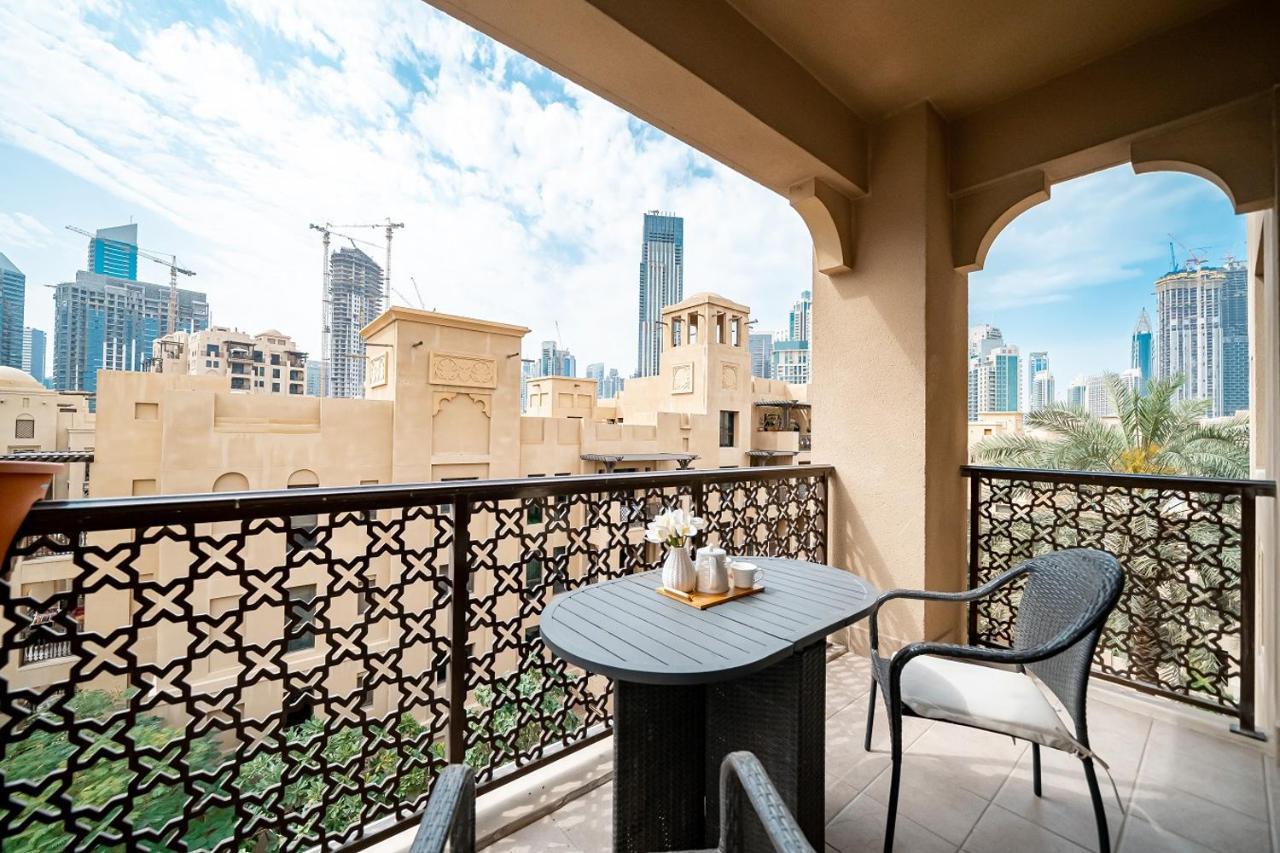 Higuests - Spacious Apt With Private Balcony In Old Town Dubai Buitenkant foto
