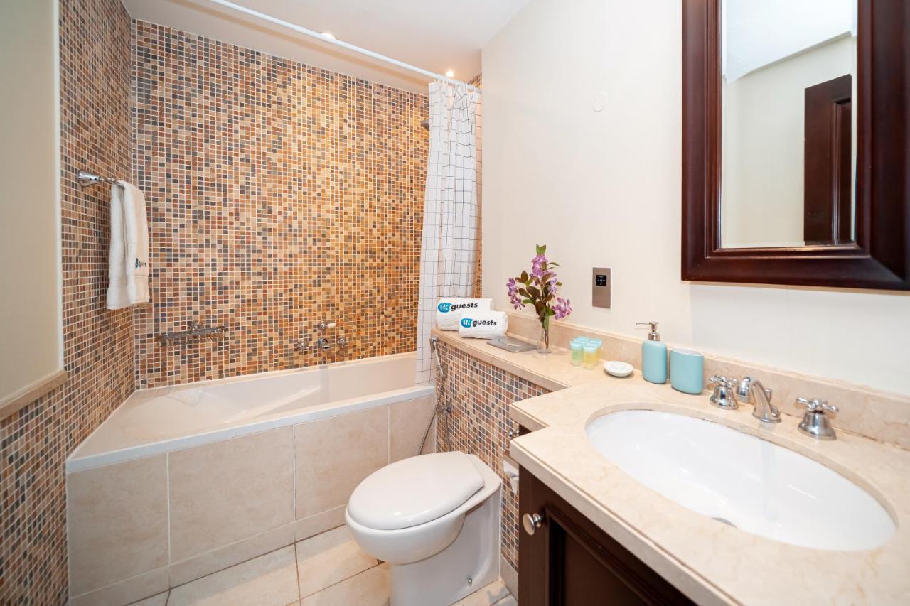 Higuests - Spacious Apt With Private Balcony In Old Town Dubai Buitenkant foto
